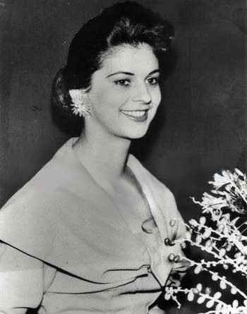  Luz Marina Zuluaga (Colombia) Miss Universe 1958 photo